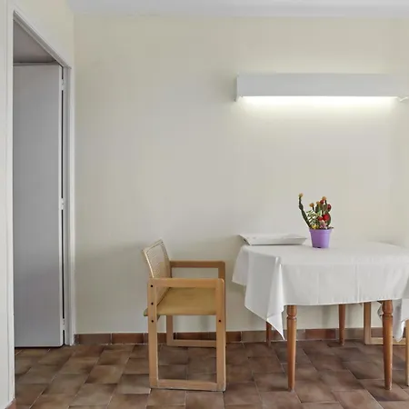 Berliat N°9 Apartment